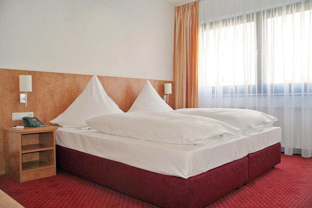 Cityclass Hotel Atrium Budget Leverkusen Oda fotoğraf